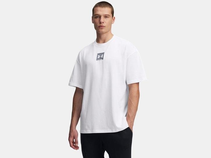 Under Armour M Hw Os Sm Box Ss-Wht - Maat MD, Kleding | Heren, T-shirts, Wit, Nieuw, Maat 48/50 (M), Ophalen of Verzenden
