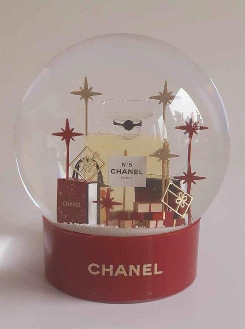 Chanel - Boule à neige Boule à neige / Snow Globe - 2020 et, Handtassen en Accessoires, Antieke sieraden