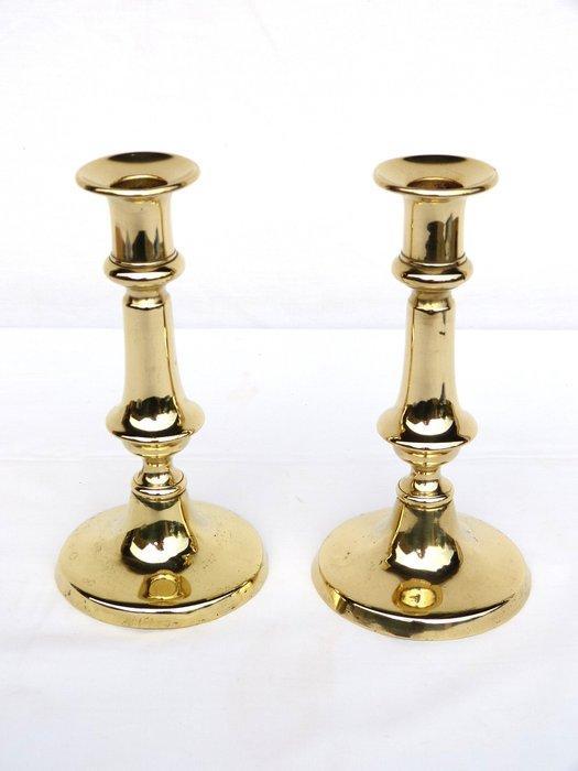 Kaarsenhouder (2) - Gegoten messing - Victoriaanse tijd, Antiquités & Art, Curiosités & Brocante