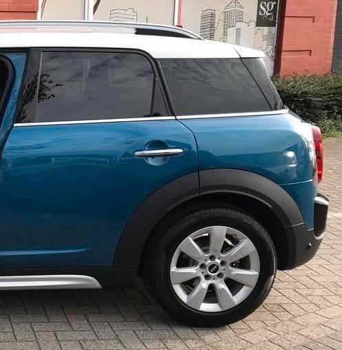 Mini Countryman 17velgenset winter+ NIEUWE zomerbanden, Auto-onderdelen, Banden en Velgen, 17 inch, Winterbanden, Gebruikt, Herkomst onderdeel bekend