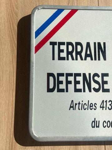 Terrain Militaire / Défense d’Entrer - Plaque - Metaal beschikbaar voor biedingen
