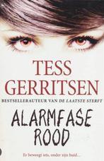 Alarmfase Rood - Tess Gerritsen 9789044347791 Tess Gerritsen, Verzenden, Zo goed als nieuw, Tess Gerritsen