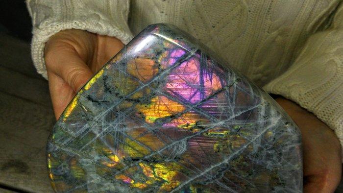 zeldzame kleur kameleon - violet + roze + parelmoer -, Verzamelen, Mineralen en Fossielen