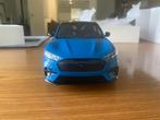 Otto Mobile 1:18 - Modelauto - Ford Mustang Mach-E, Nieuw