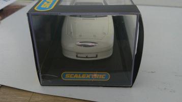 Scalextric 1:32 - Voiture miniature - Ford Taurus - circuit