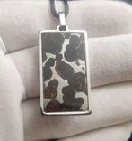 Hanger meteoriet SERICHO - Hoogte: 37 mm - Breedte: 22 mm -