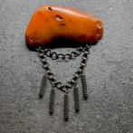 Ongewone vintage broche met natuurlijk Baltisch barnsteen, Verzamelen, Nieuw