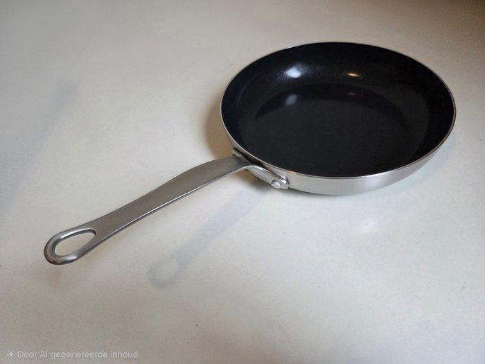 Mauviel - Braadpan - Mauviel 1830 Braadpan 24 cm - Staal,, Antiquités & Art, Antiquités | Ustensiles de cuisine