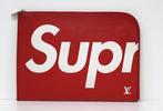 Louis Vuitton - Pochette Jour x Supreme - Pochette