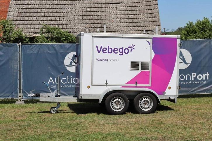 Veiling: Gesloten aanhangwagen met hogedrukreiniger VEM B1 V, Auto diversen, Aanhangers en Bagagewagens, Ophalen