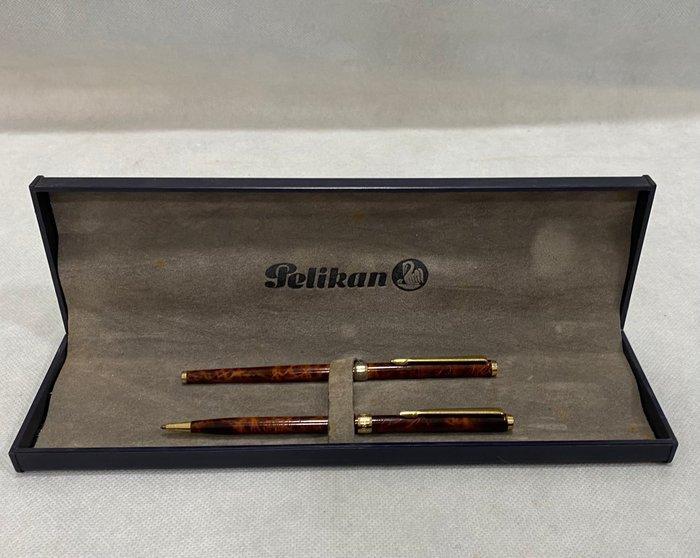 Pelikan - M200 - Zonder minimumprijs - Vulpen, Verzamelen, Pennenverzamelingen