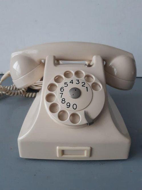 Ericsson - Analoge telefoon - Plastic - PTT, Antiek en Kunst, Kunst | Designobjecten
