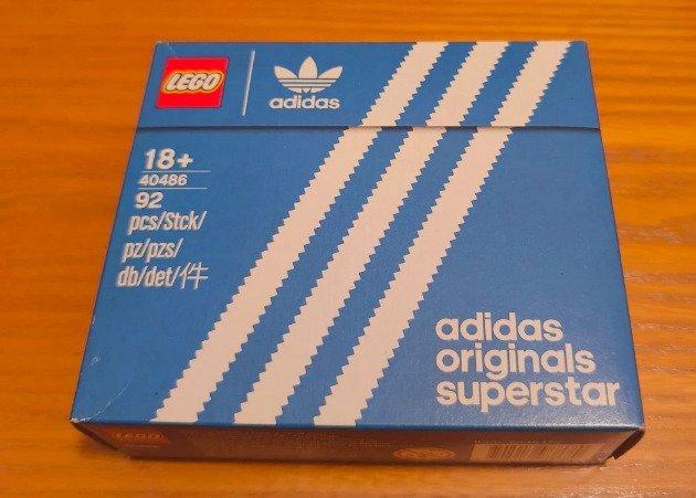 Lego Set - 40486 - Promotional - Adidas Originals Superstar, Kinderen en Baby's, Speelgoed | Duplo en Lego