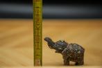 sculptuur, Elefante decorativo in argento filigranato con, Antiek en Kunst