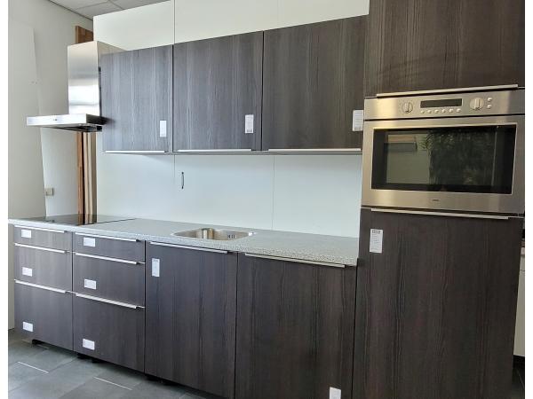Veiling - Luxe Bruynzeel Showroomkeuken Semi-Greeploos, Huis en Inrichting, Keuken | Complete keukens