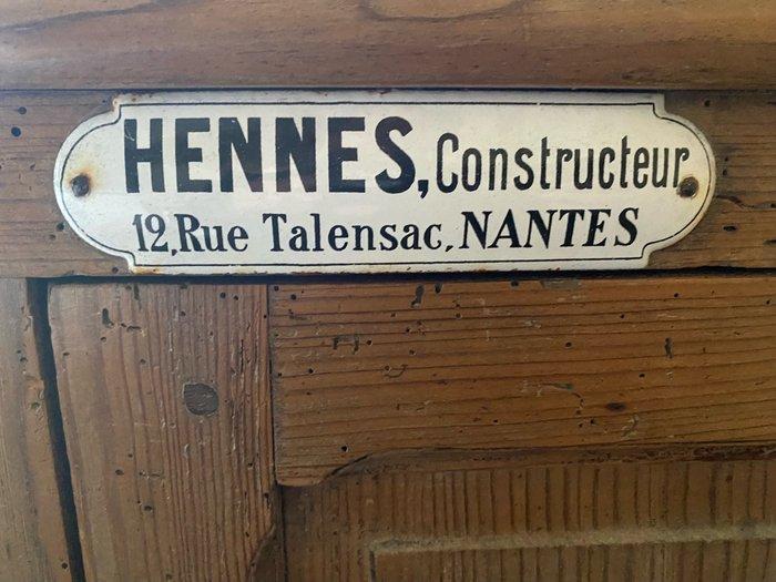 Glacière - Bois - Meuble glacière Hennes, Antiquités & Art, Curiosités & Brocante