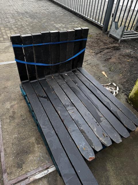 Nieuwe vorken FEM2 B ( 72 ), Doe-het-zelf en Bouw, IJzerwaren en Bevestigingsmiddelen, Nieuw