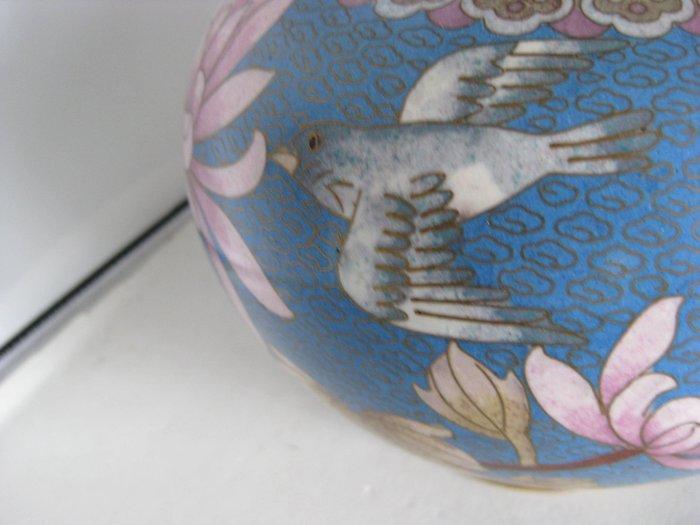 Vaas - messing-emaille - China - 2 cloisonné vazen (Zonder, Antiek en Kunst, Antiek | Overige Antiek