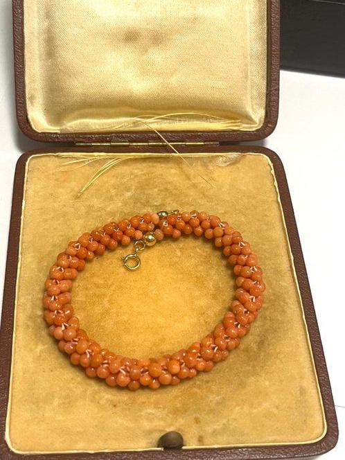 Armband - 18 karaat Geel goud Koraal - Koraal - Siciliaanse, Handtassen en Accessoires, Antieke sieraden