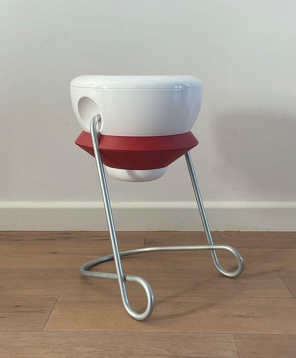 Bijzettafel - IJzer, Plastic - Grolsch Beugeltafeltje, Antiek en Kunst, Antiek | Wandborden en Tegels