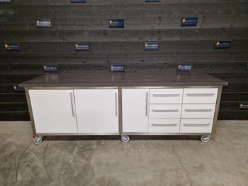 Tafel / kast | 3 deuren, 6 lades | verrijdbaar | RVS met, Nieuw in verpakking
