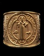 Ridderskruis van Sint-Benoît: Exorcismezegel en Overwinning, Antiek en Kunst