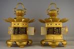 A pair of Japanese Temple Lanterns - Lamp ornament (2) -, Antiek en Kunst