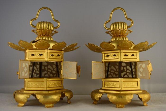 A pair of Japanese Temple Lanterns - Lamp ornament (2) -, Antiek en Kunst, Antiek | Overige Antiek