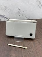 Nintendo - DSi XL - Nintendo DSi LL UTL-001 White Handheld