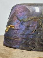 Beautiful Big labradorite with flashing colours - Hoogte: