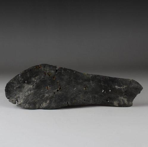Oud-Romeins Leder Zool van een schoen met noppengaten., Verzamelen, Mineralen en Fossielen