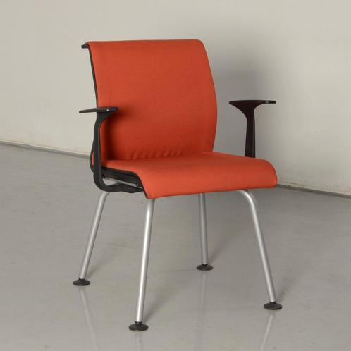Steelcase Sarb vergaderstoel, oranjerood, 4-poot onderstel, Huis en Inrichting, Stoelen, Gebruikt, Ophalen of Verzenden