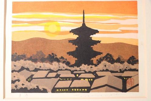 Vue élégante de la pagode T-ji au coucher du soleil –, Antiek en Kunst, Antiek | Overige Antiek