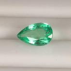 1 pcs Smaragd - 1.41 ct - nternational Colored Gemstone, Nieuw