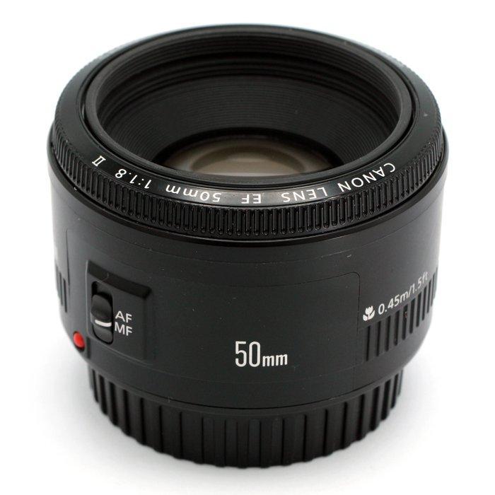Canon EF 50mm f/1.8 II met ES-62 zonnekap - standaard lens,, Audio, Tv en Foto, Fotocamera's Digitaal