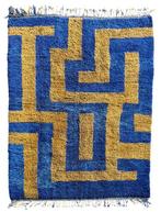 Tapis marocain à motif abstrait, de couleur bleue et verte., Maison & Meubles