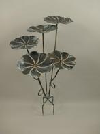 Beeldje - Large metal flower / Leaves - garden art - IJzer,