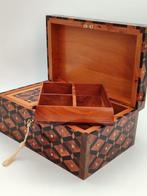 Boîte à bijoux - Boîte à bijoux en Loupe de Thuya totalement, Antiek en Kunst