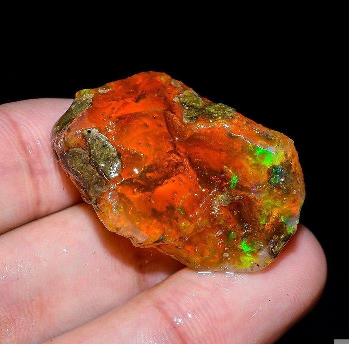 Zeldzame vuuropaal XL 53ct Ruw- 10.6 g, Verzamelen, Mineralen en Fossielen