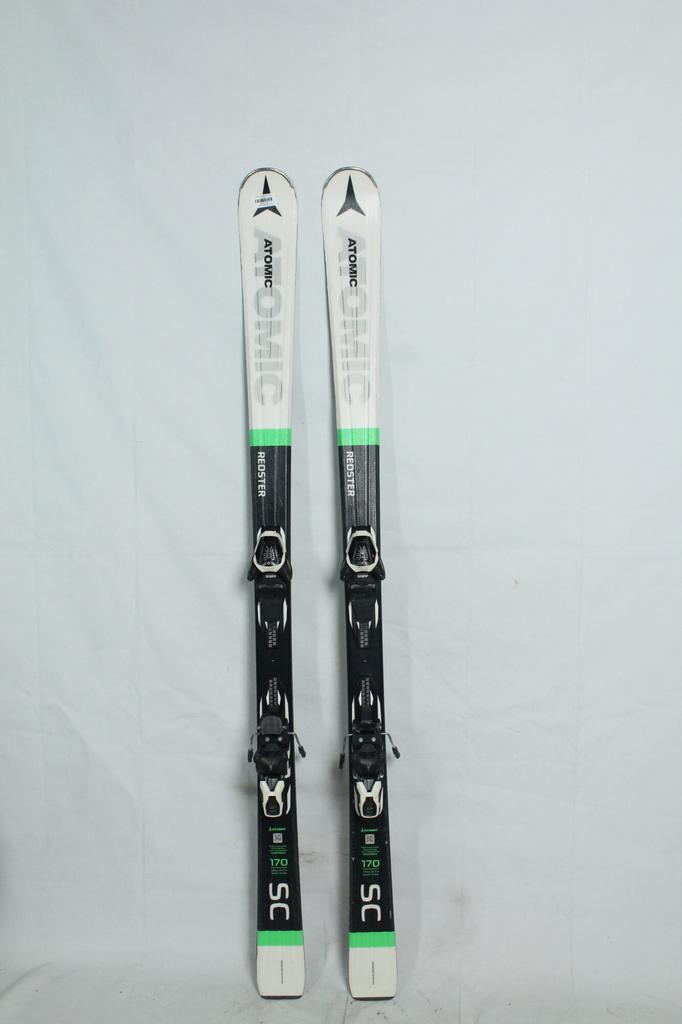 Refurbished - Ski - Atomic redster SC - 170, Sport en Fitness, Skiën en Langlaufen, Ski, 160 tot 180 cm, Gebruikt, Atomic, Ski's