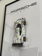 Voiture encadrée - Porsche - 911 GT1, Hobby en Vrije tijd, Modelauto's | 1:5 tot 1:12, Nieuw