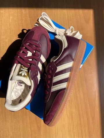 Adidas - Samba, Adidas Samba OG W Maroon / Cream White / beschikbaar voor biedingen