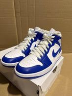 Nike - Air Jordan 1 Mid - Sneakers - Maat: EU 38.5 - Nieuw