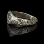 Viking Bronzen ring met drakenoog (Zonder Minimumprijs)