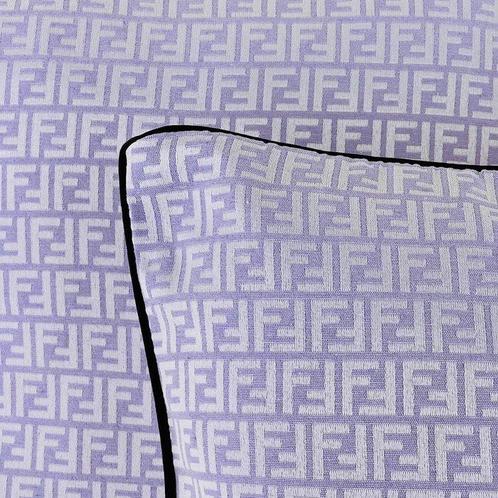 Fendi Casa - Nouvel ensemble de deux - Coussin, Antiek en Kunst, Antiek | Tapijten, Tafelkleden en Textiel
