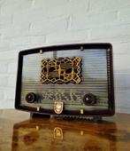 Philips - BF 151 U - Art Deco radio in rood bakeliet Radio, Antiek en Kunst