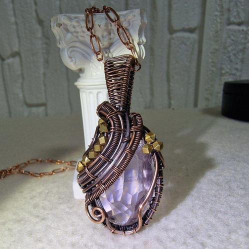 Kunziet Handgemaakte koperen roze Kunzite draadomwikkelde, Verzamelen, Mineralen en Fossielen