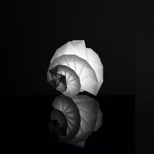 Artemide - Issey Miyake - Tafellamp - Mendori - PET,, Antiek en Kunst, Antiek | Verlichting