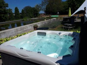 Venus spa - Nieuw 7999€ -> NU in AKTIE aan 6999€