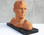 V. Demanet - sculptuur, Bust of a man - 32 cm - Marmer,, Antiek en Kunst
